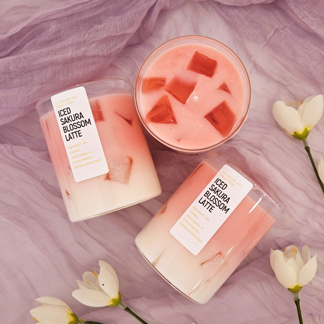 🍓 Соева свещ с аромат Iced Sakura Blossom Latte.