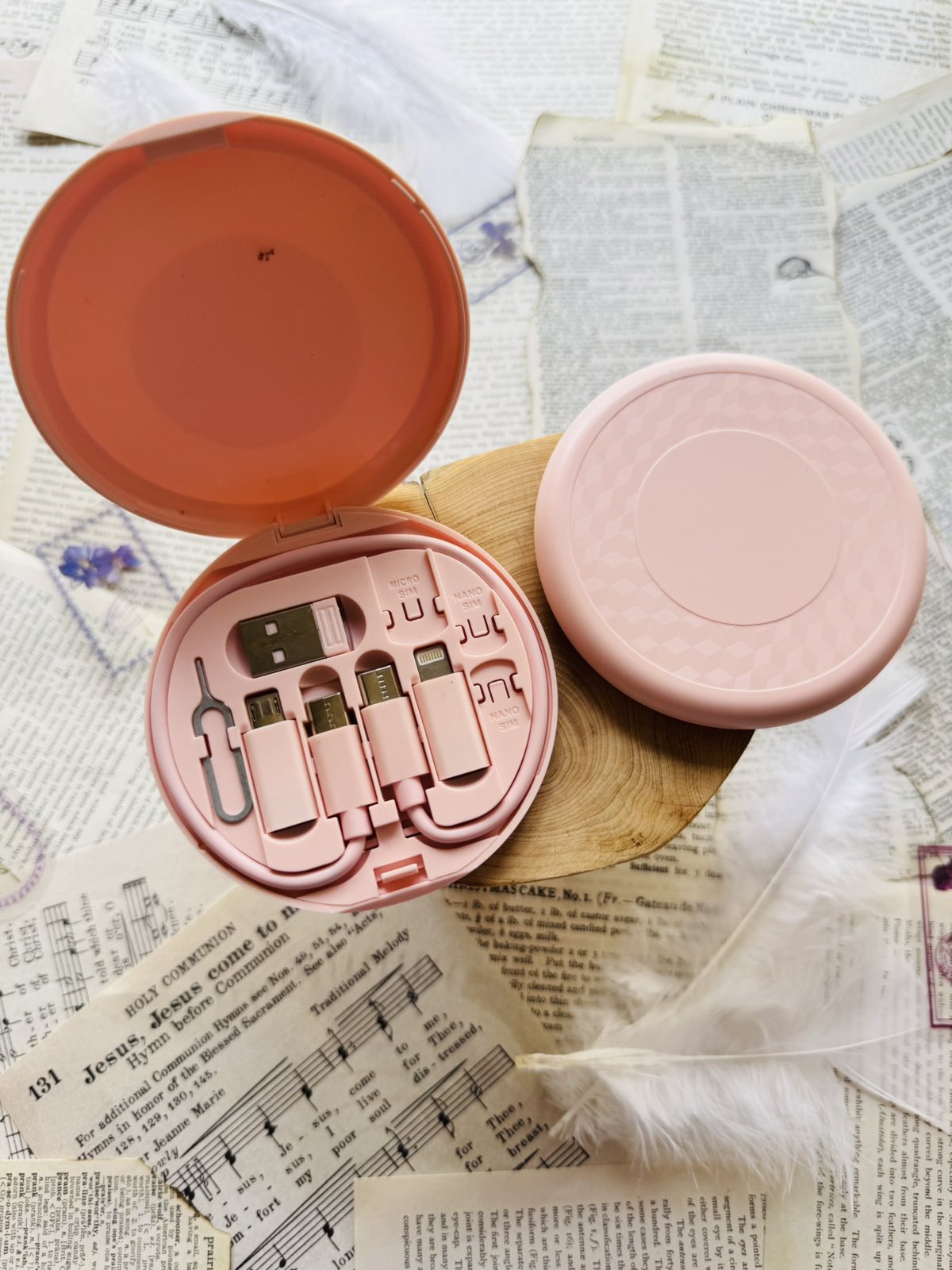 Месечна абонаментна книжна кутия